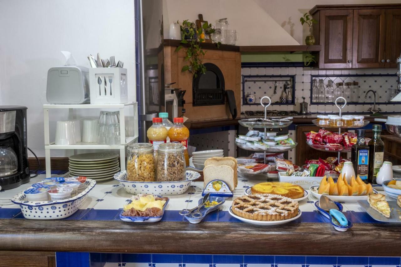Villa Monica B&B ソレント エクステリア 写真