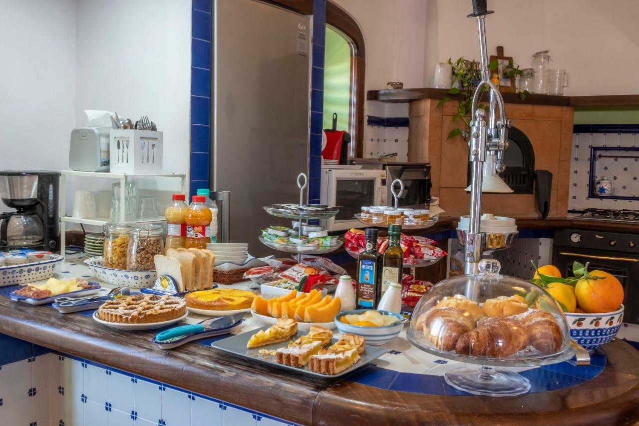 Villa Monica B&B ソレント エクステリア 写真
