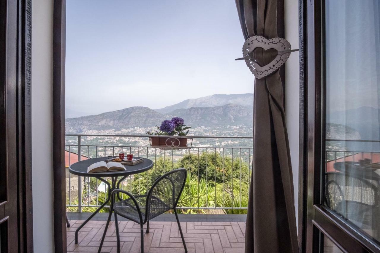 Villa Monica B&B ソレント エクステリア 写真