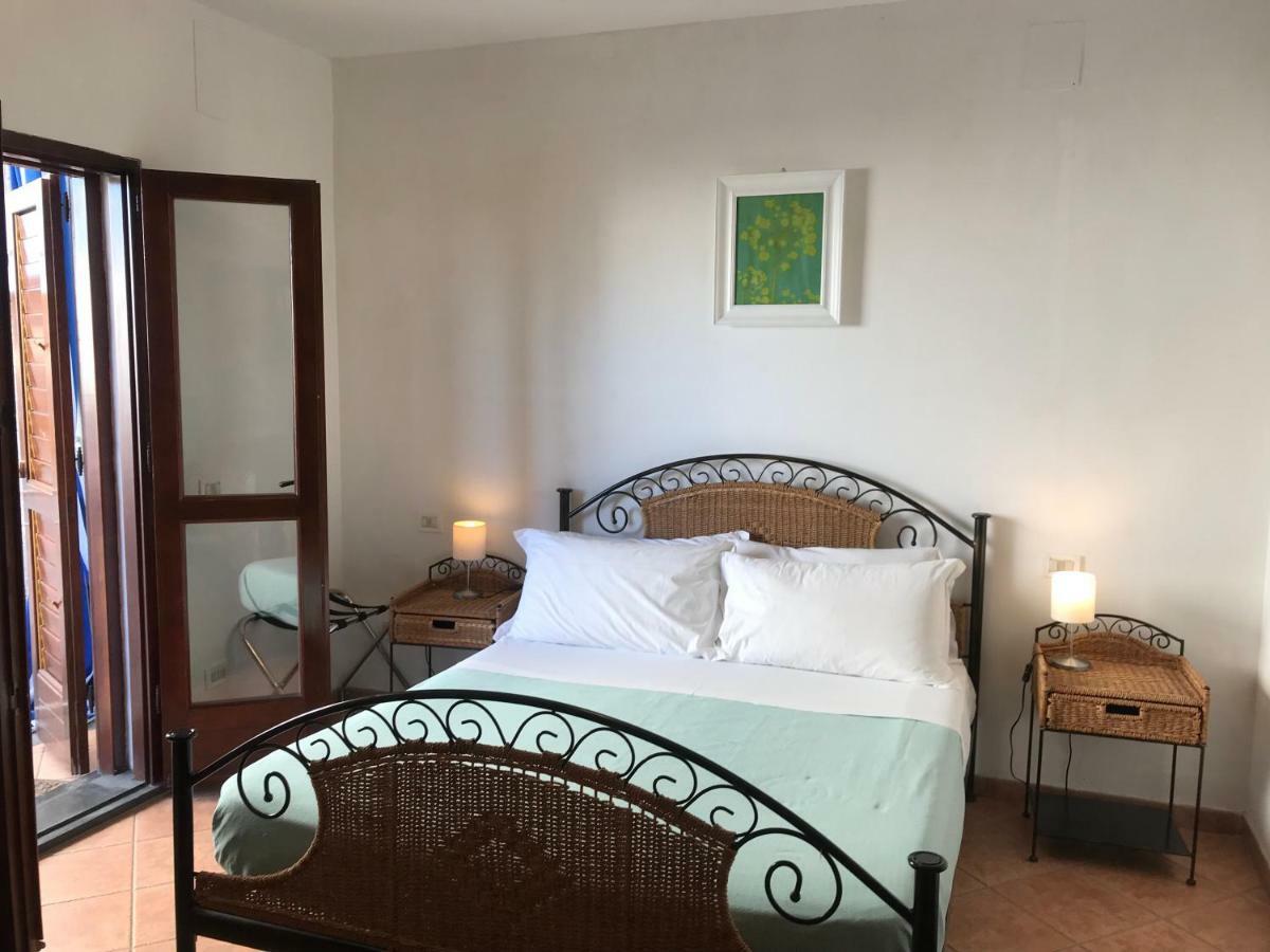 Villa Monica B&B ソレント エクステリア 写真