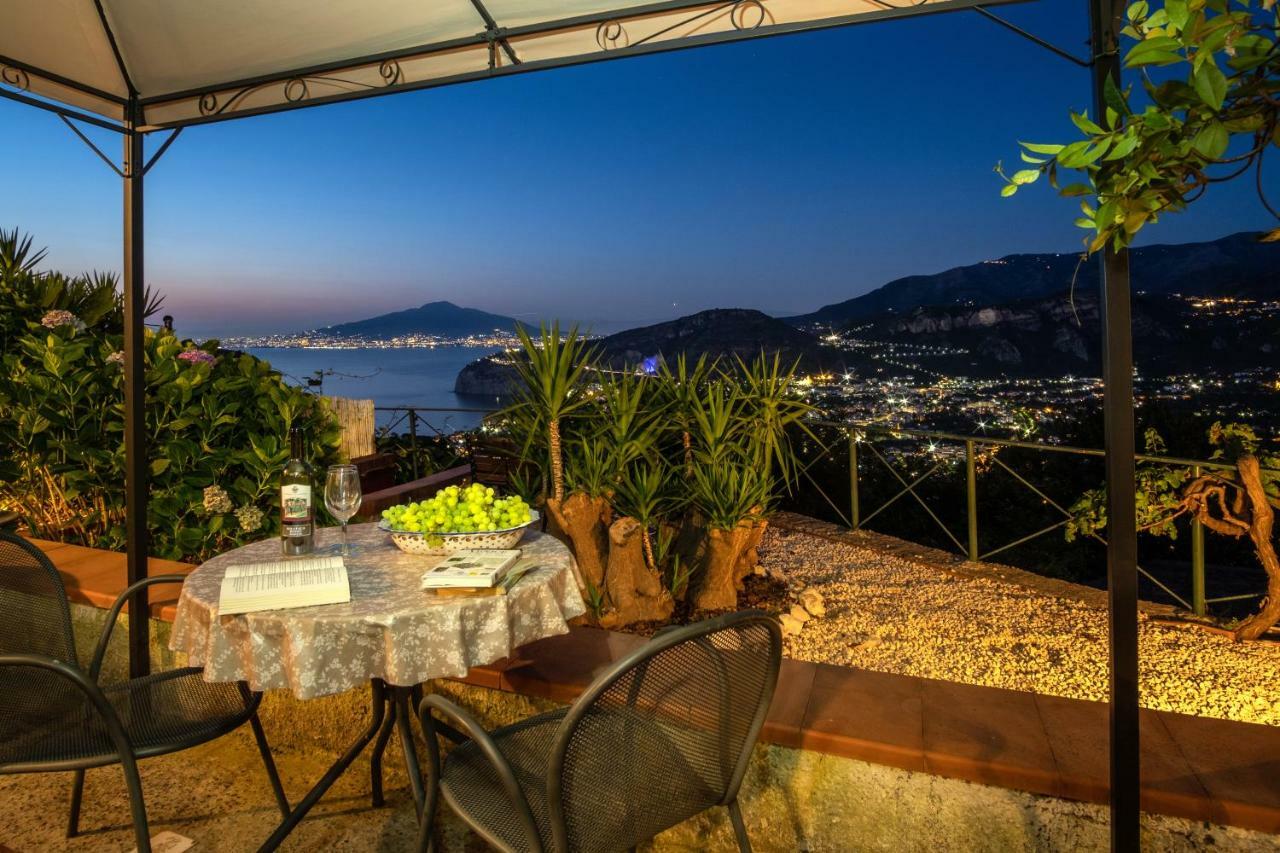Villa Monica B&B ソレント エクステリア 写真